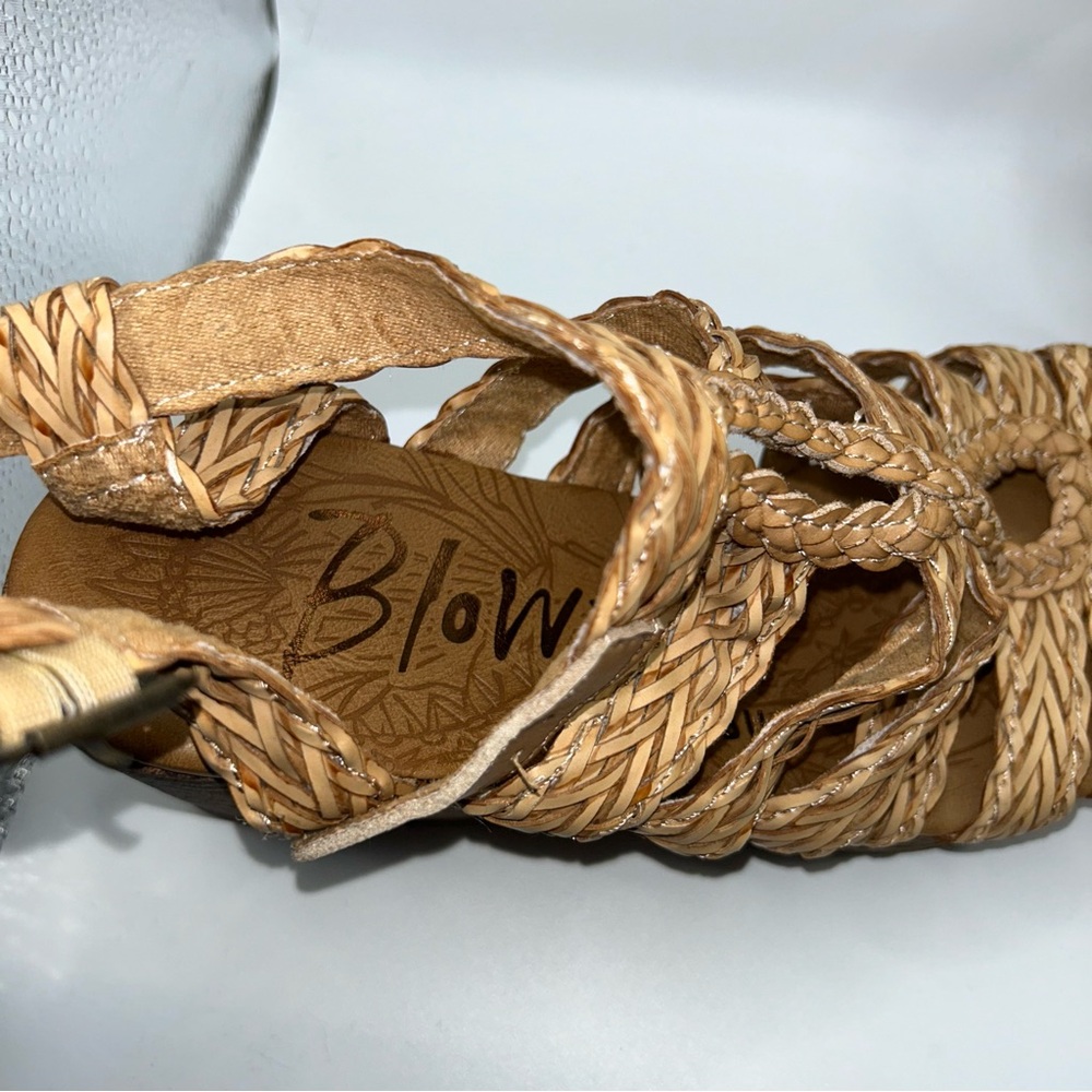 Blowfish braided straps wedge sandal NWOB size 9 - Picture 4 of 5